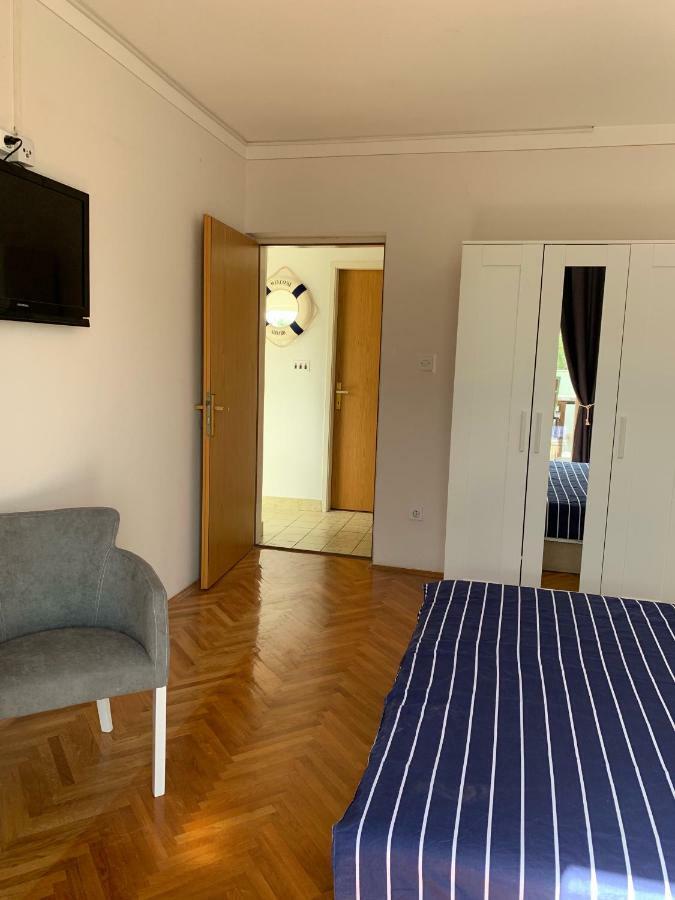 Apartment Trgici Barbat na Rabu エクステリア 写真