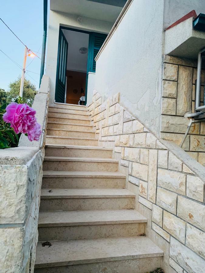 Apartment Trgici Barbat na Rabu エクステリア 写真